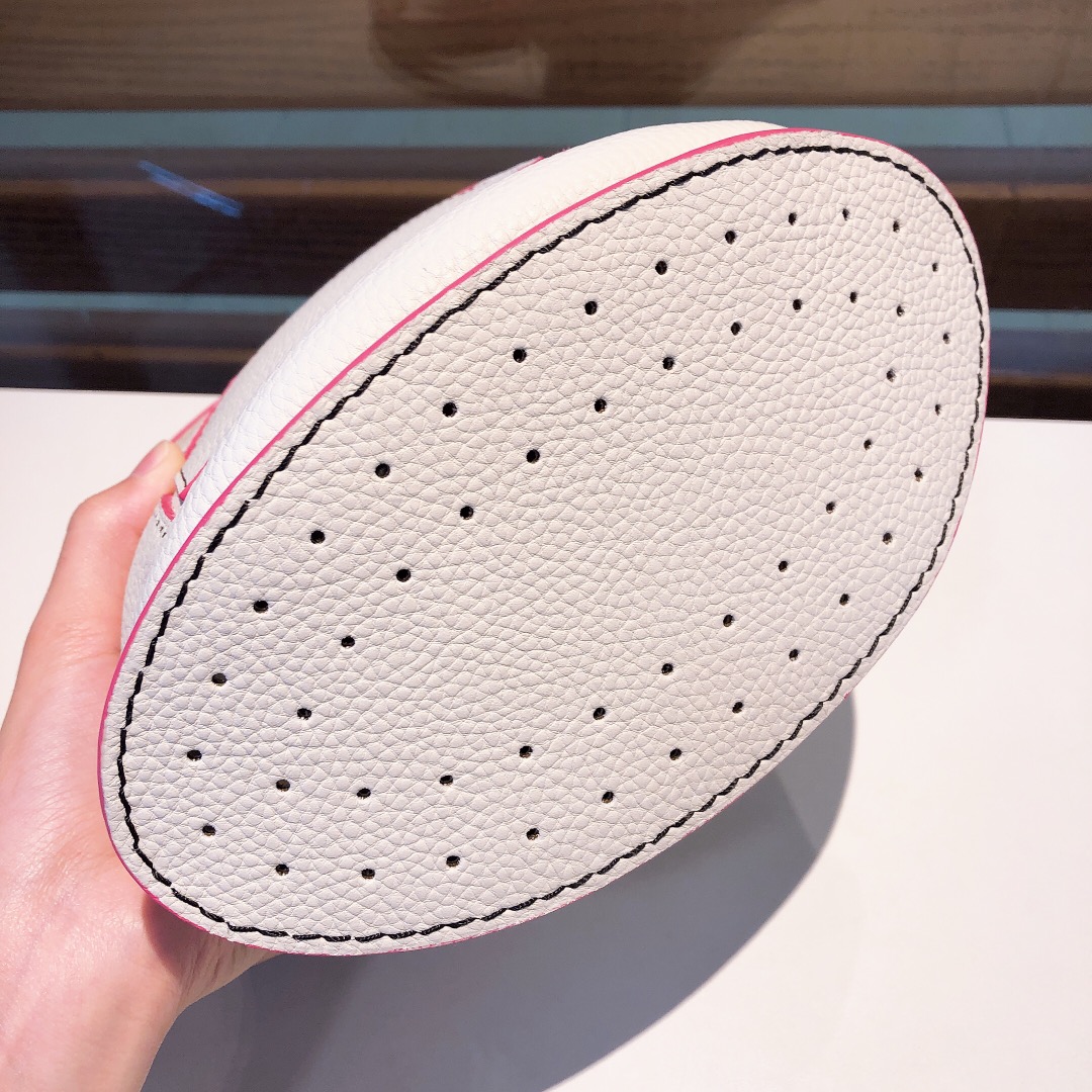 델보 팽 미니 버킷 크로스백